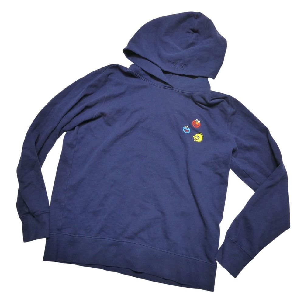 Uniqlo KAWS Sesame Street Hoodie Sweatshirt Mens Large Blue Fleece Pullover